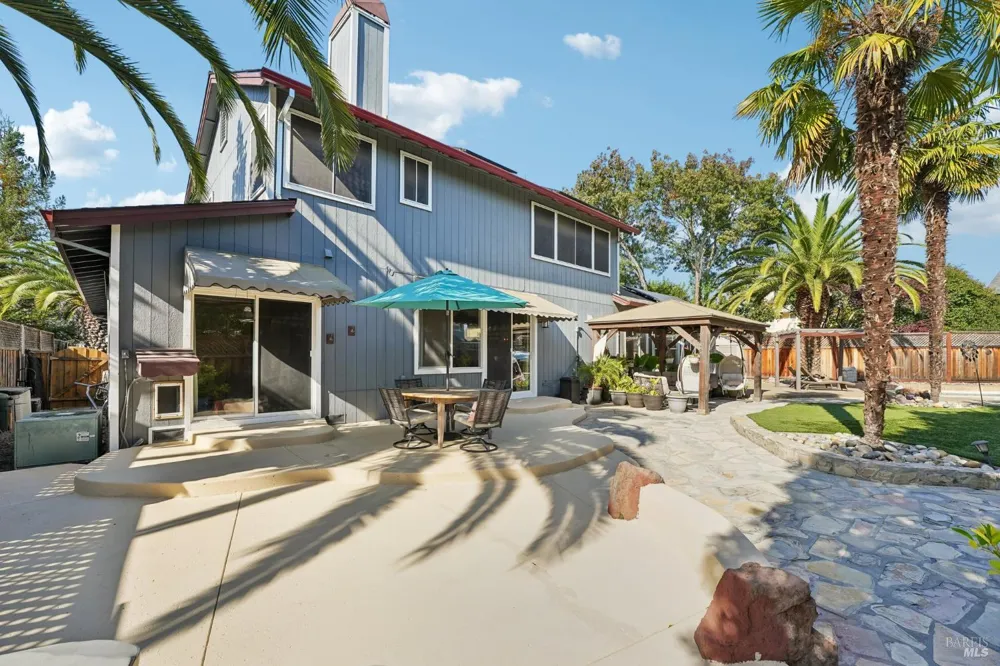 316 Dominic Court Windsor, CA 95492