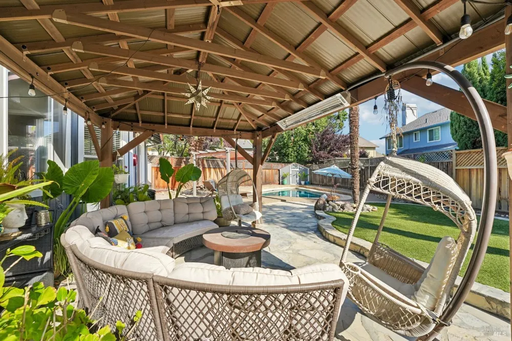 316 Dominic Court Windsor, CA 95492