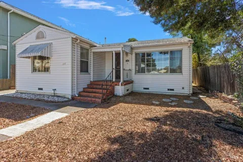 428 E I STREET
