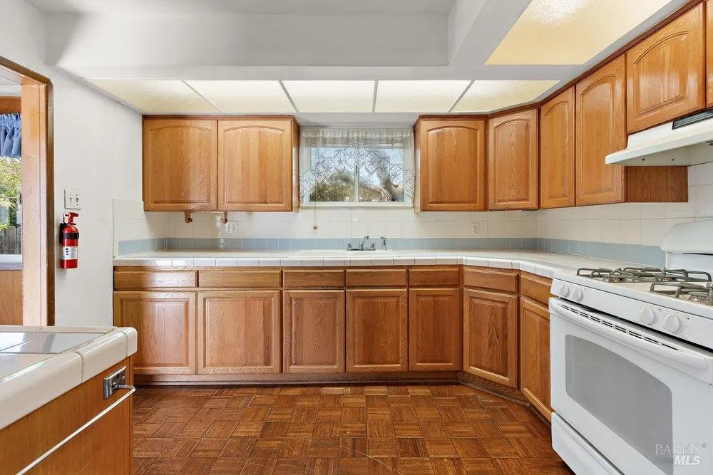 428 E I STREET Benicia, CA 94510