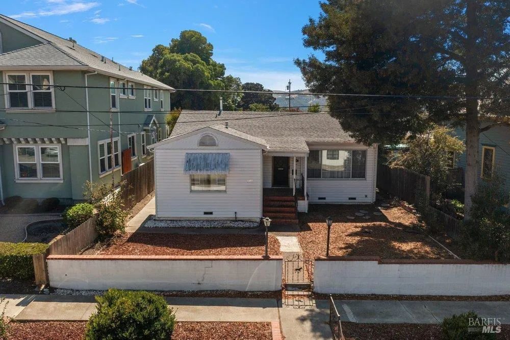 428 E I STREET Benicia, CA 94510