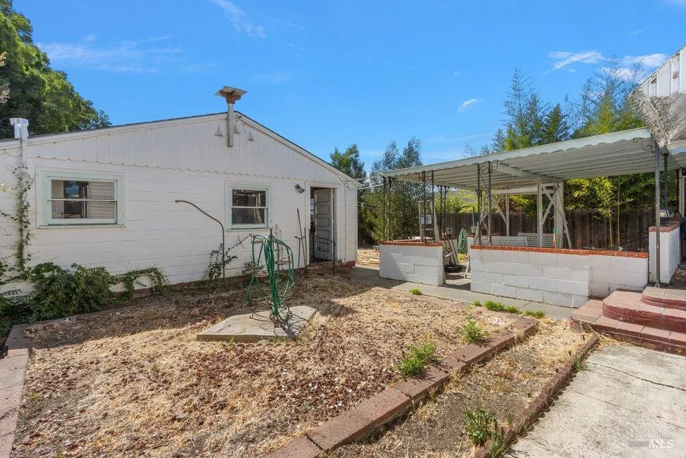 428 E I STREET Benicia, CA 94510