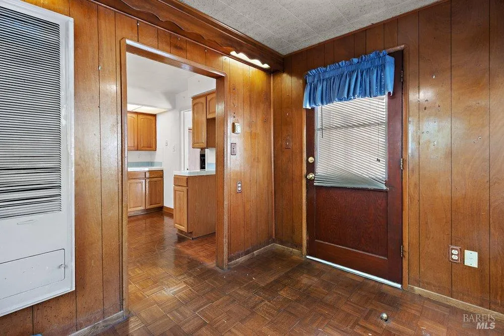 428 E I STREET Benicia, CA 94510