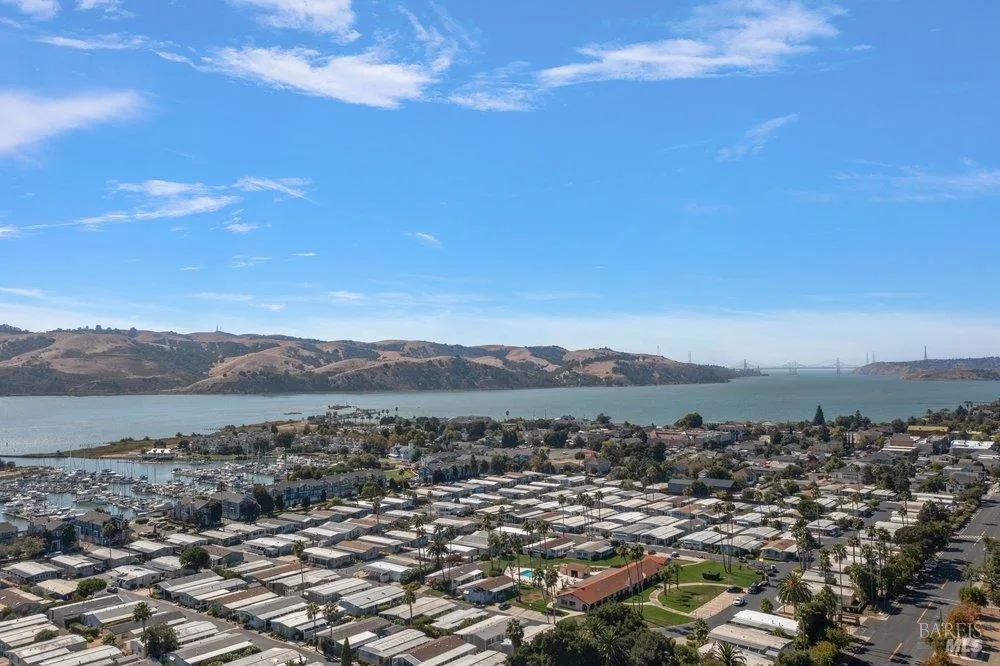 428 E I STREET Benicia, CA 94510