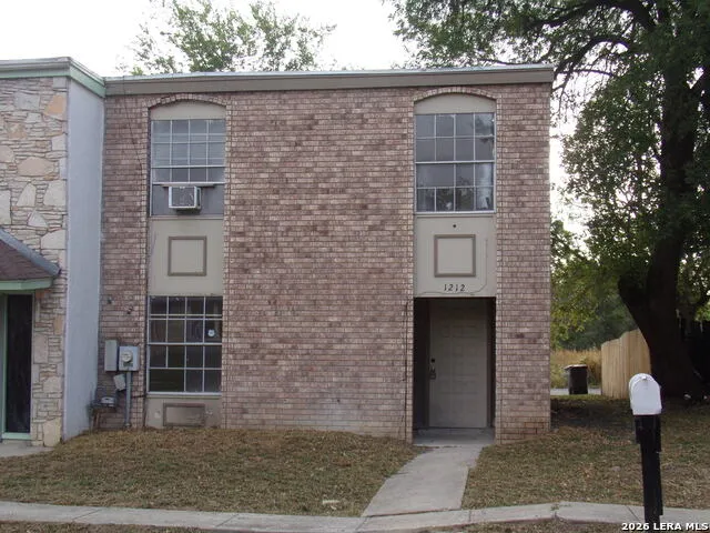 1212 CHURING DR San Antonio, TX 78245