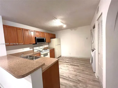 10161 W Sunrise Blvd #203