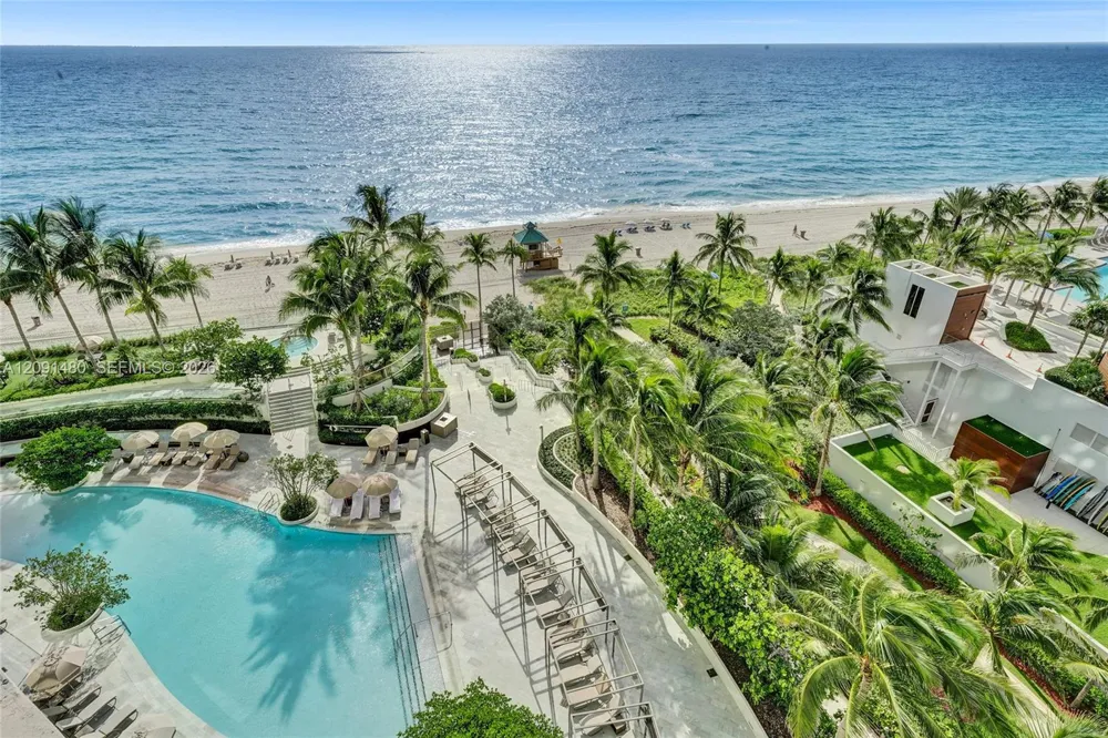 18975 Collins Ave #704 Sunny Isles Beach, FL 33160