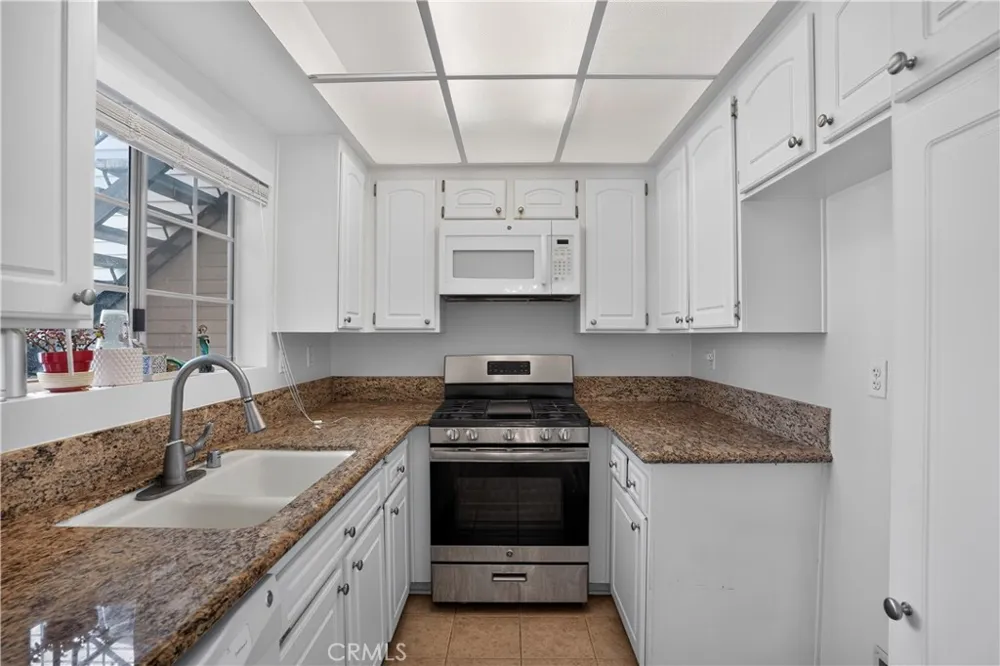 777 S Citrus #157 Azusa, CA 91702