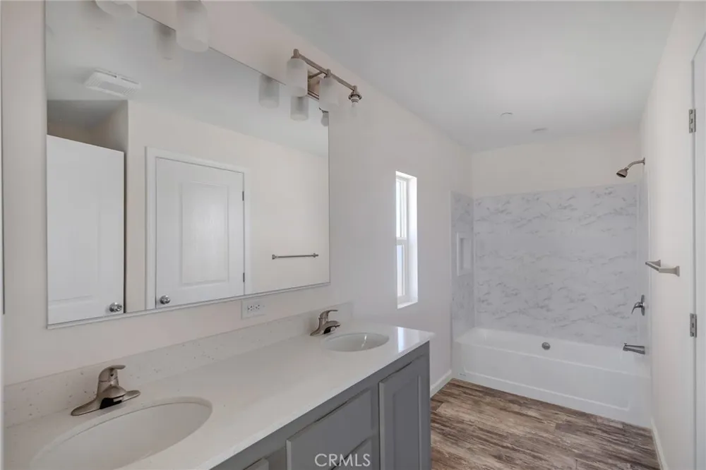 2350 Olivera Pinon Hills, CA 92372