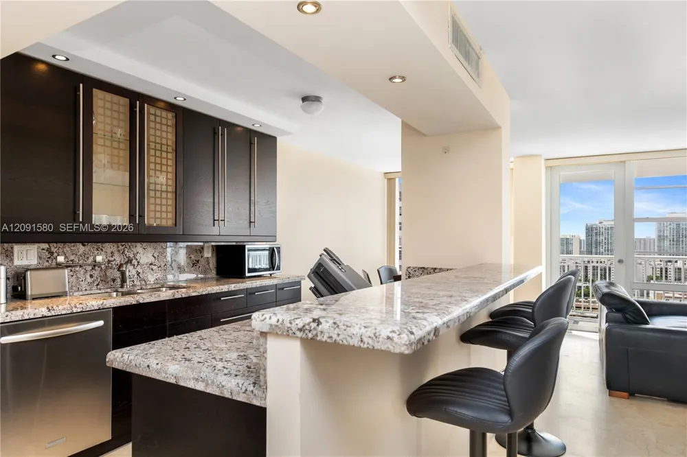 231 174th St #2106 Sunny Isles Beach, FL 33160