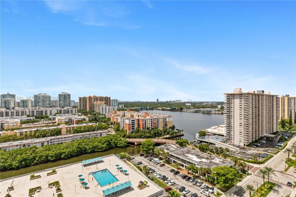 231 174th St #2106 Sunny Isles Beach, FL 33160