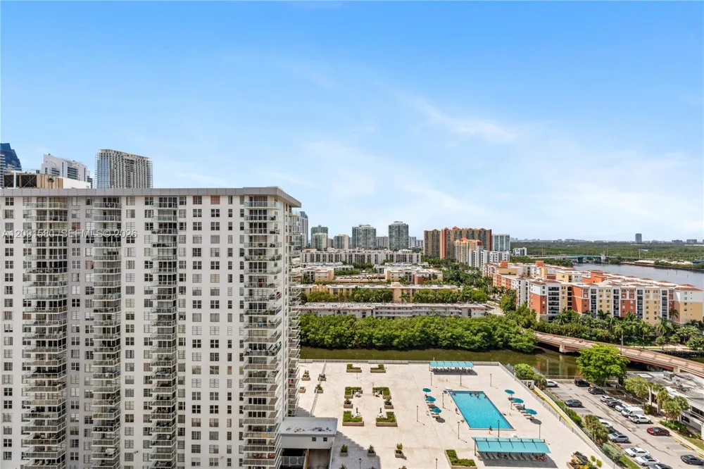 231 174th St #2106 Sunny Isles Beach, FL 33160