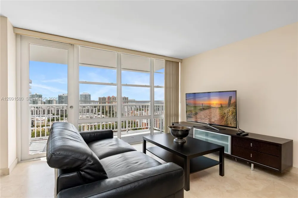 231 174th St #2106 Sunny Isles Beach, FL 33160