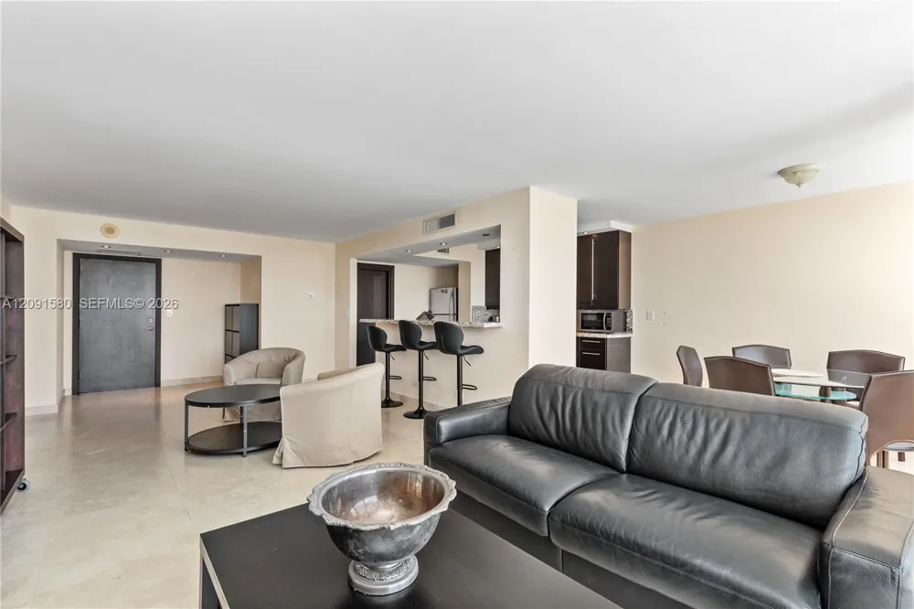 231 174th St #2106 Sunny Isles Beach, FL 33160