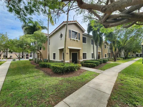22811 SW 88th Pl #6-22