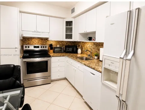 1980 S Ocean Dr #15K