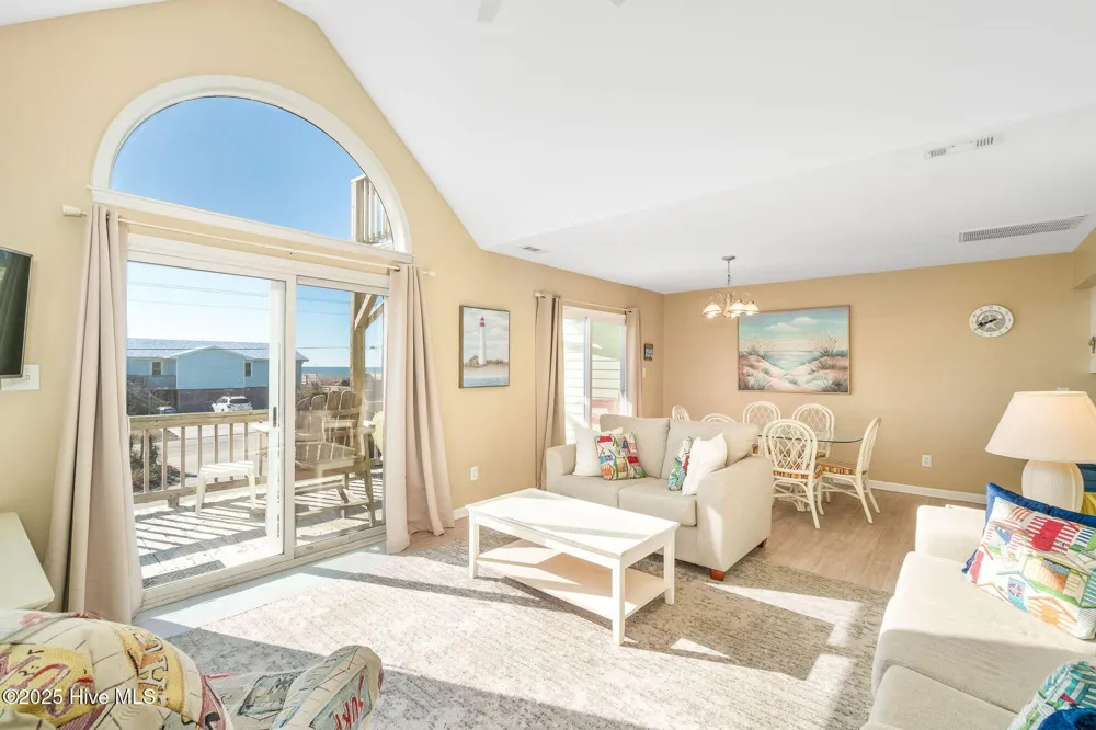 1914 Ocean Drive E Emerald Isle, NC 28594