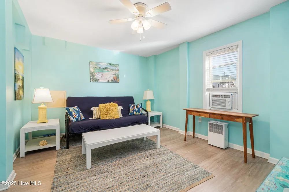 1914 Ocean Drive E Emerald Isle, NC 28594