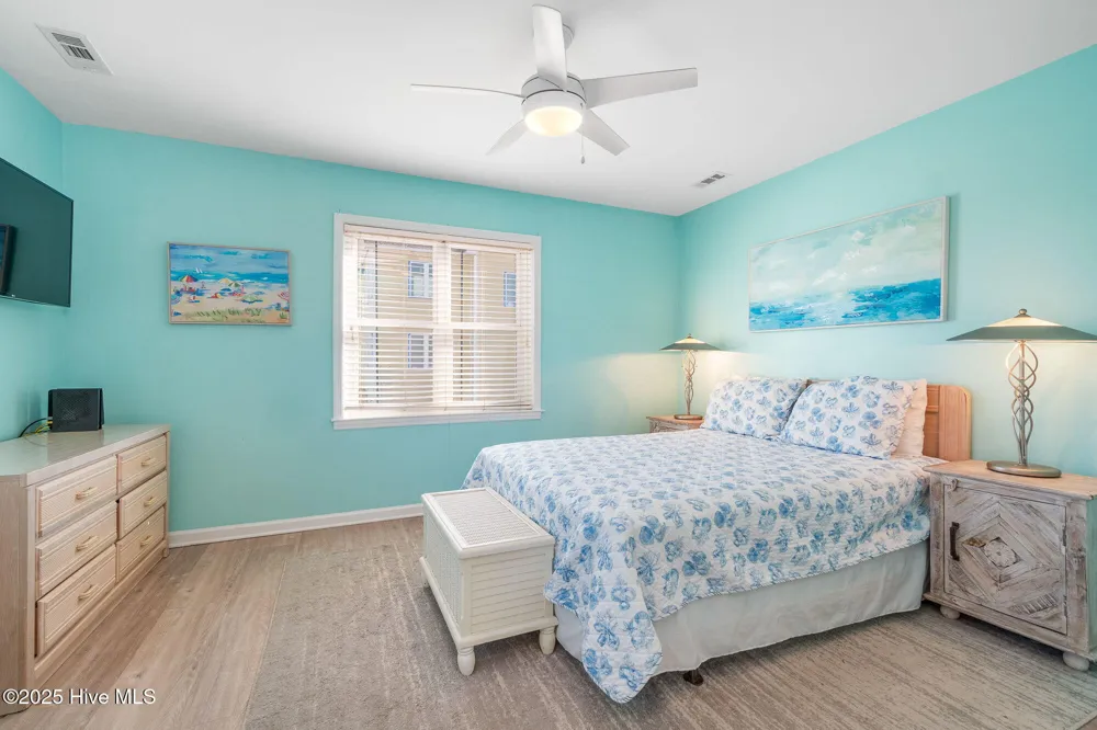 1914 Ocean Drive E Emerald Isle, NC 28594