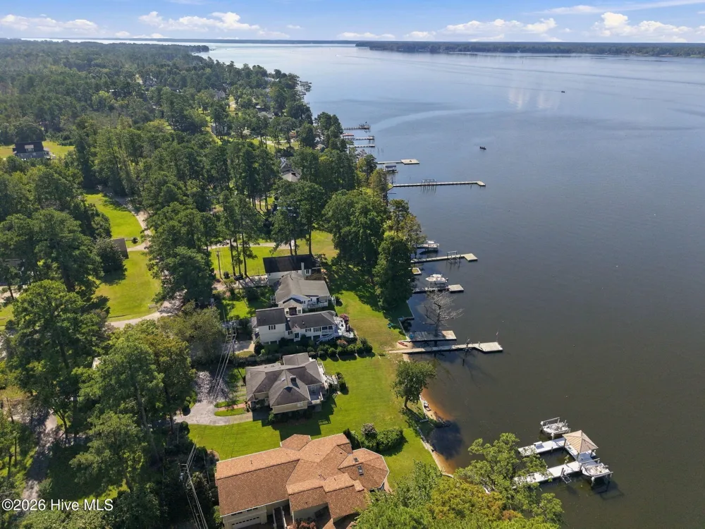 338 Cypress Shore Road Washington, NC 27889