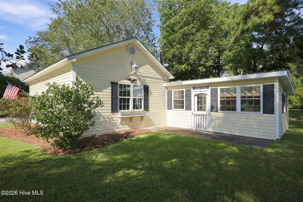 338 Cypress Shore Road Washington, NC 27889