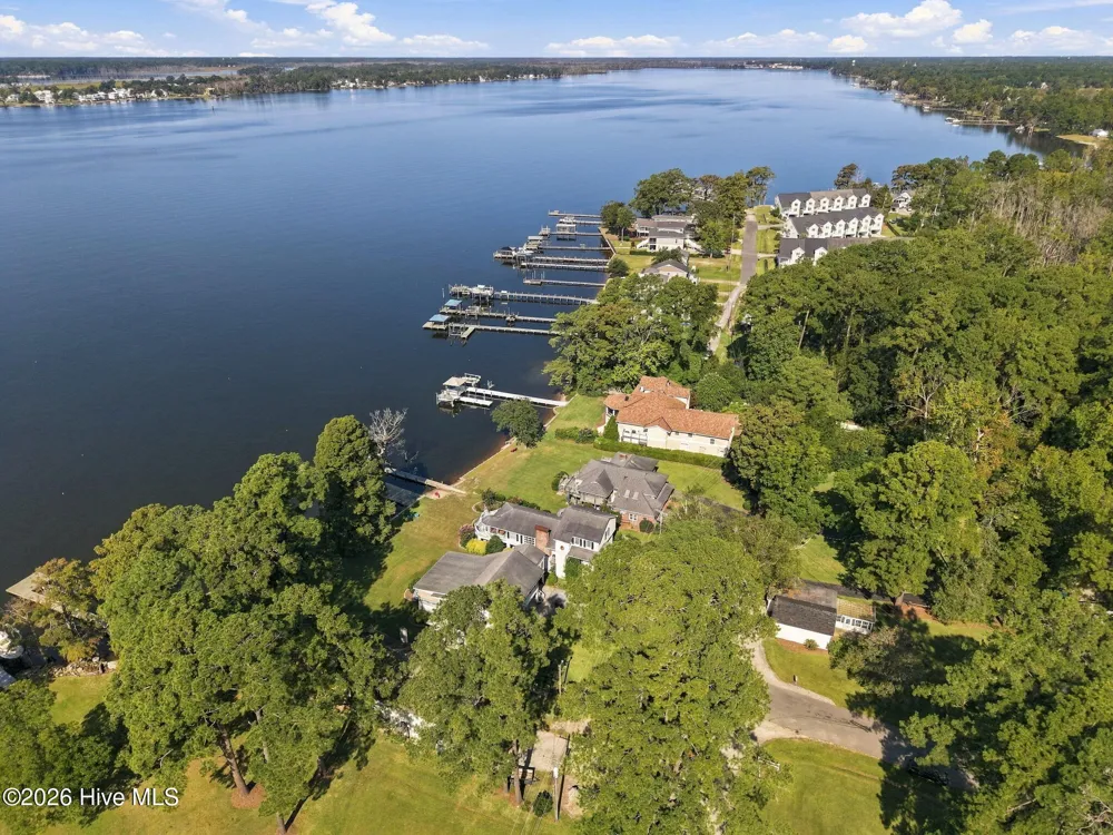 338 Cypress Shore Road Washington, NC 27889