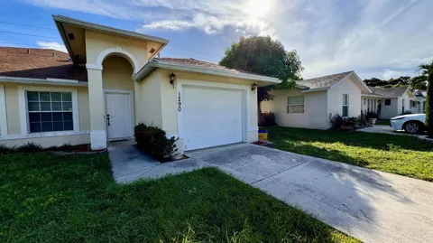 1290 Riverside Circle
