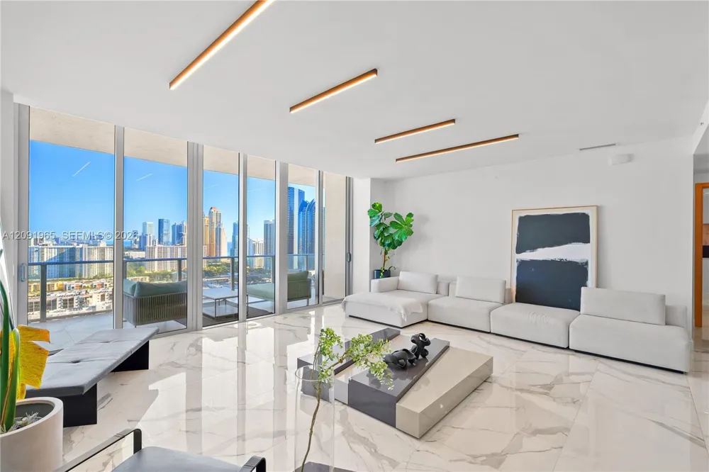 300 Sunny Isles Blvd #4-PH-03 Sunny Isles Beach, FL 33160