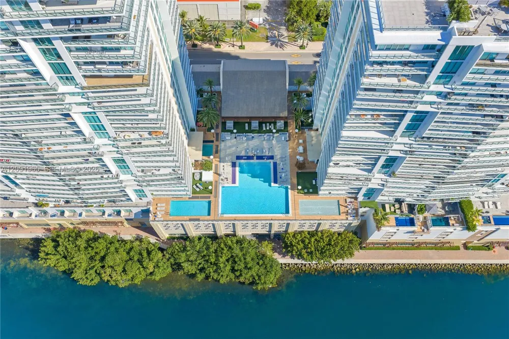300 Sunny Isles Blvd #4-PH-03 Sunny Isles Beach, FL 33160