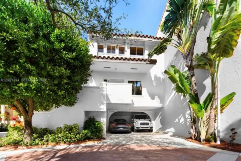 2000 S Bayshore Dr #58