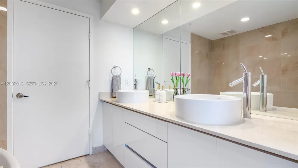 16275 Collins Ave #1503 Sunny Isles Beach, FL 33160