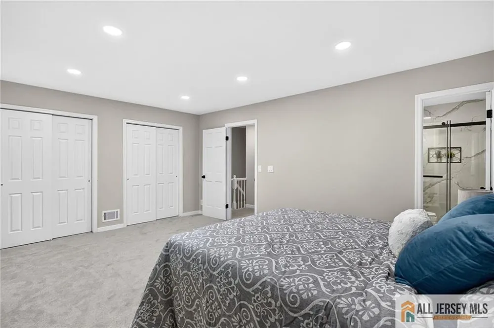 23 Thistle Court Old Bridge, NJ 07747