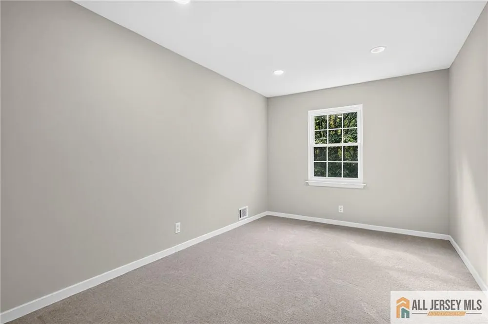 23 Thistle Court Old Bridge, NJ 07747