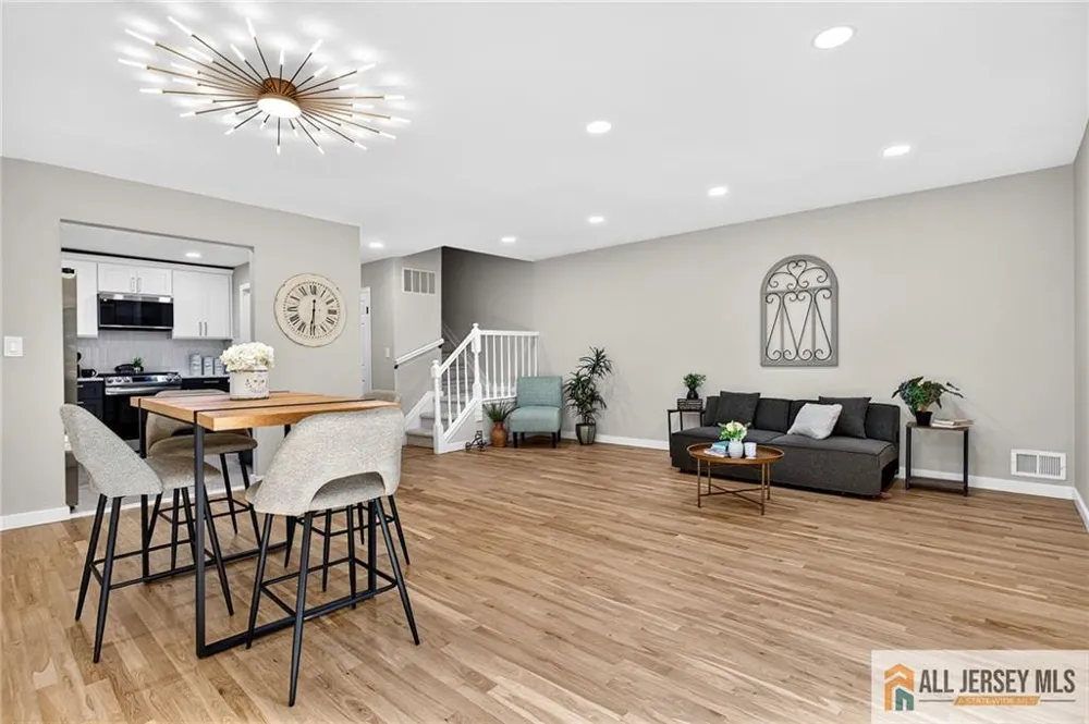 23 Thistle Court Old Bridge, NJ 07747
