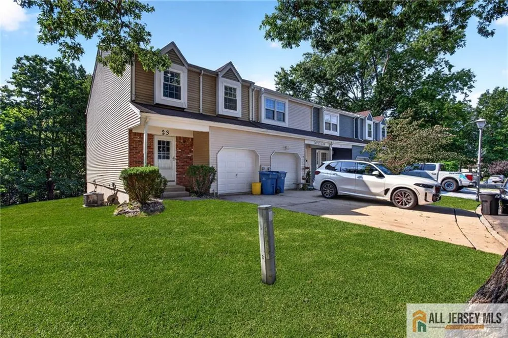 23 Thistle Court Old Bridge, NJ 07747