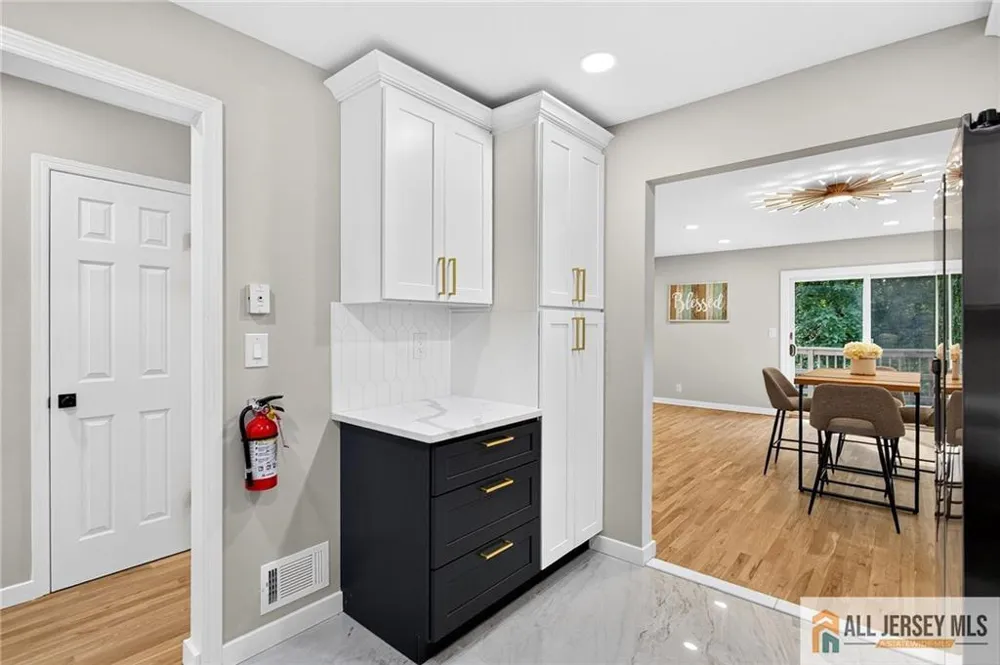 23 Thistle Court Old Bridge, NJ 07747
