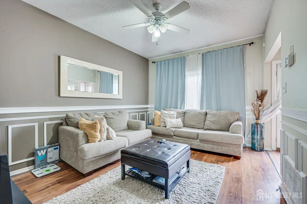 8 Nathan Drive North Brunswick, NJ 08902