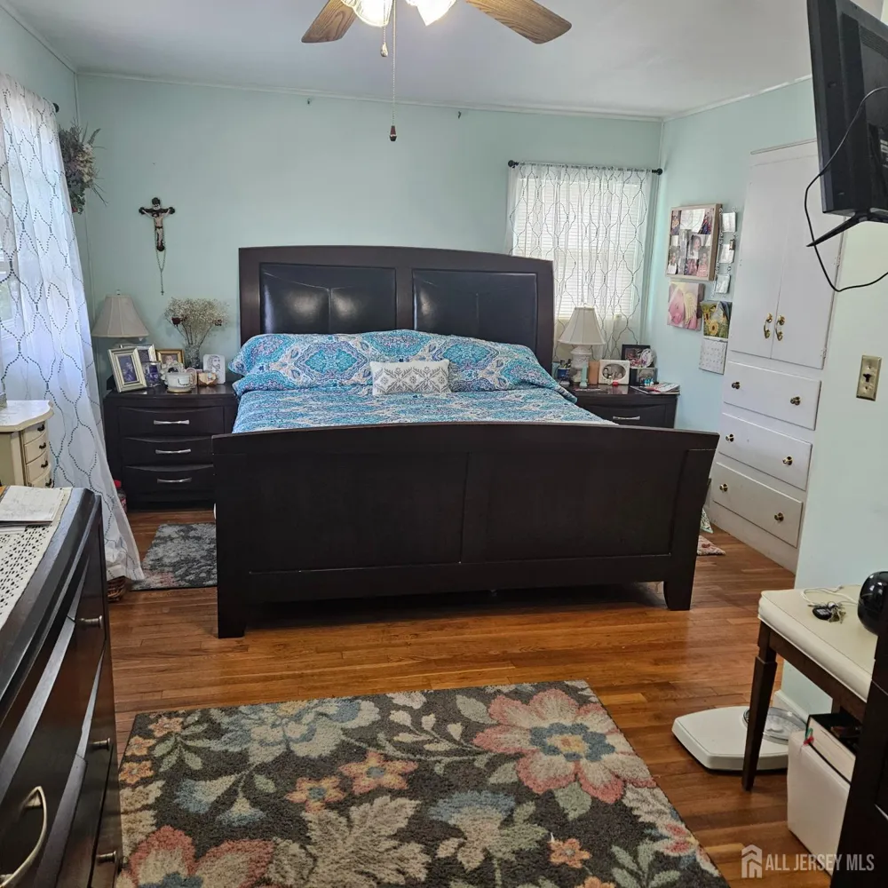 136 Isabelle Street Metuchen, NJ 08840