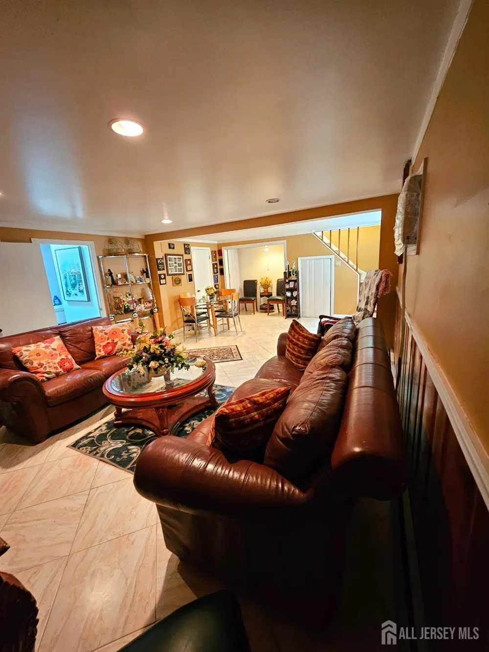 136 Isabelle Street Metuchen, NJ 08840