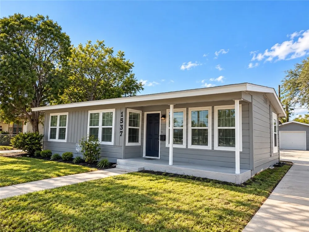 1537 Devon Drive Corpus Christi, TX 78415