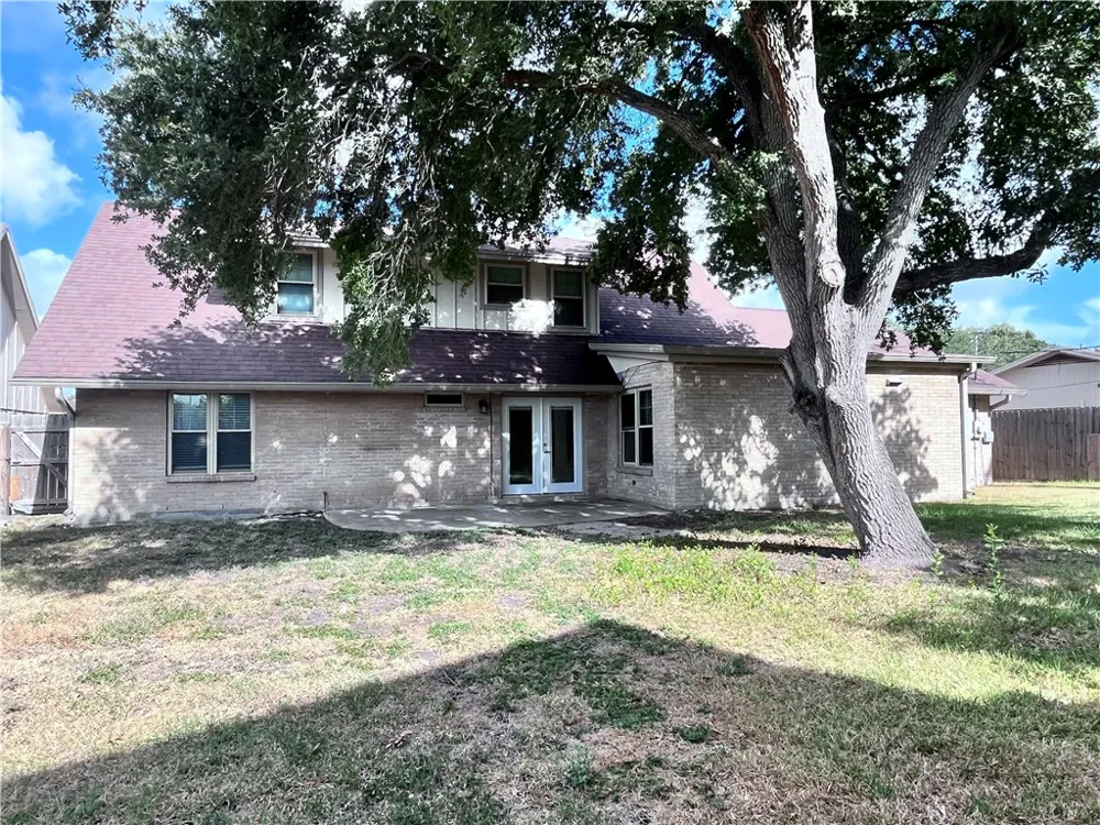 621 Philomena Drive Corpus Christi, TX 78412