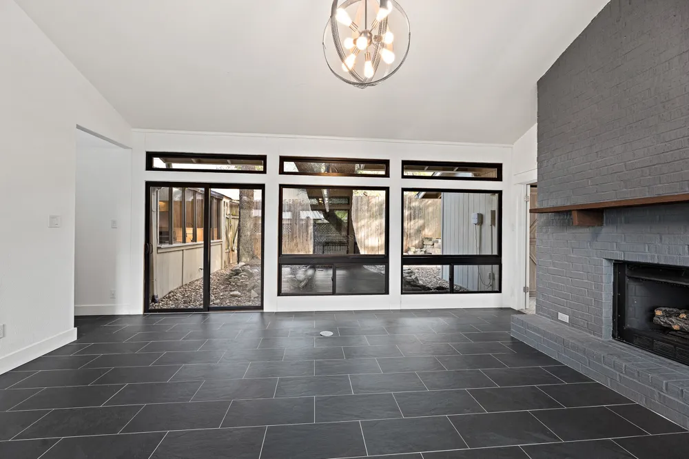 6603 Sunstrip Drive Austin, TX 78745