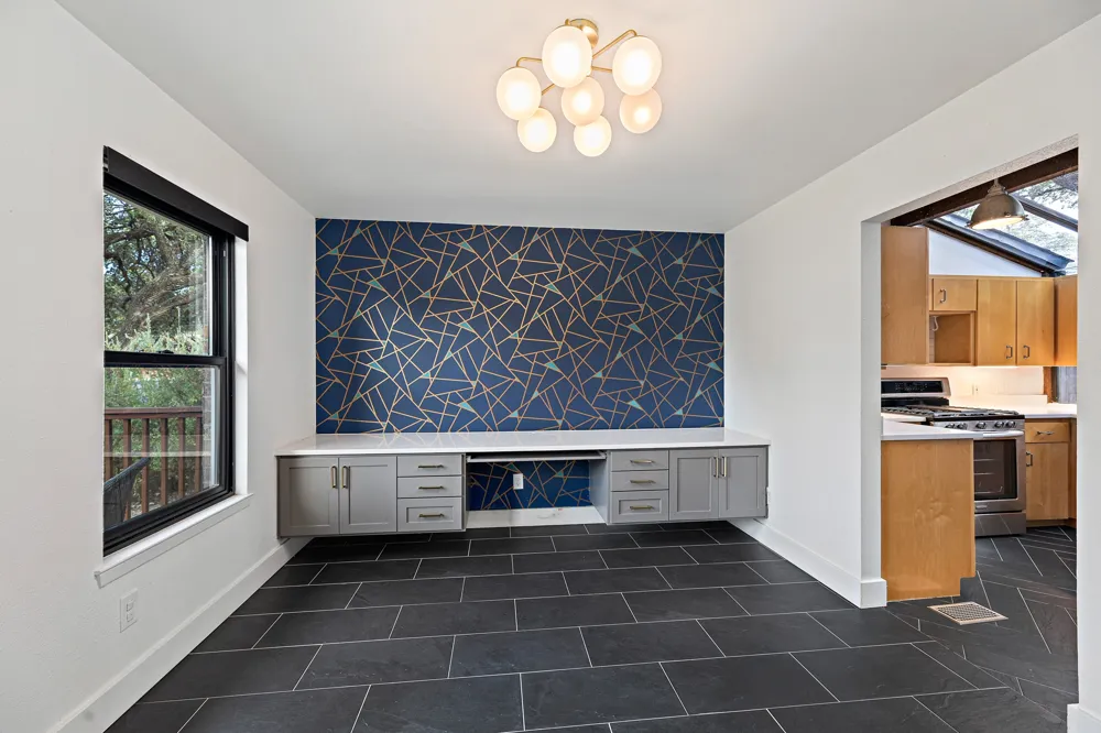 6603 Sunstrip Drive Austin, TX 78745