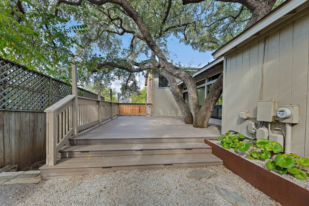6603 Sunstrip Drive Austin, TX 78745