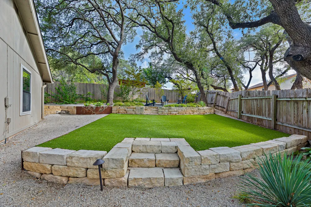 6603 Sunstrip Drive Austin, TX 78745