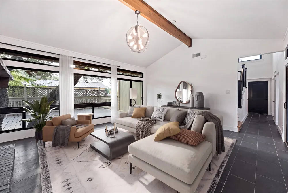 6603 Sunstrip Drive Austin, TX 78745