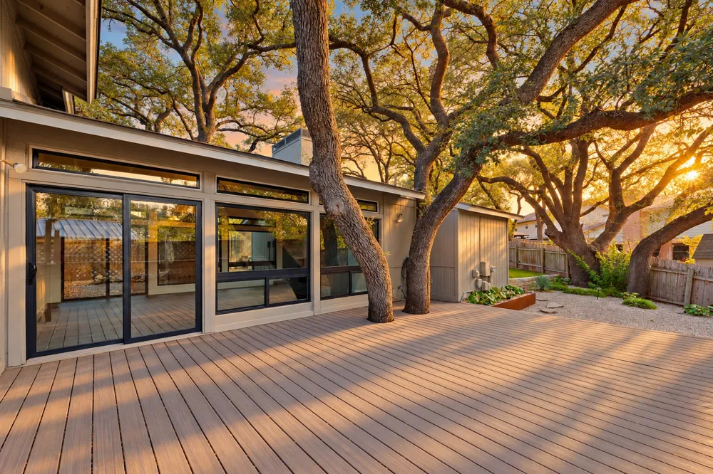 6603 Sunstrip Drive Austin, TX 78745