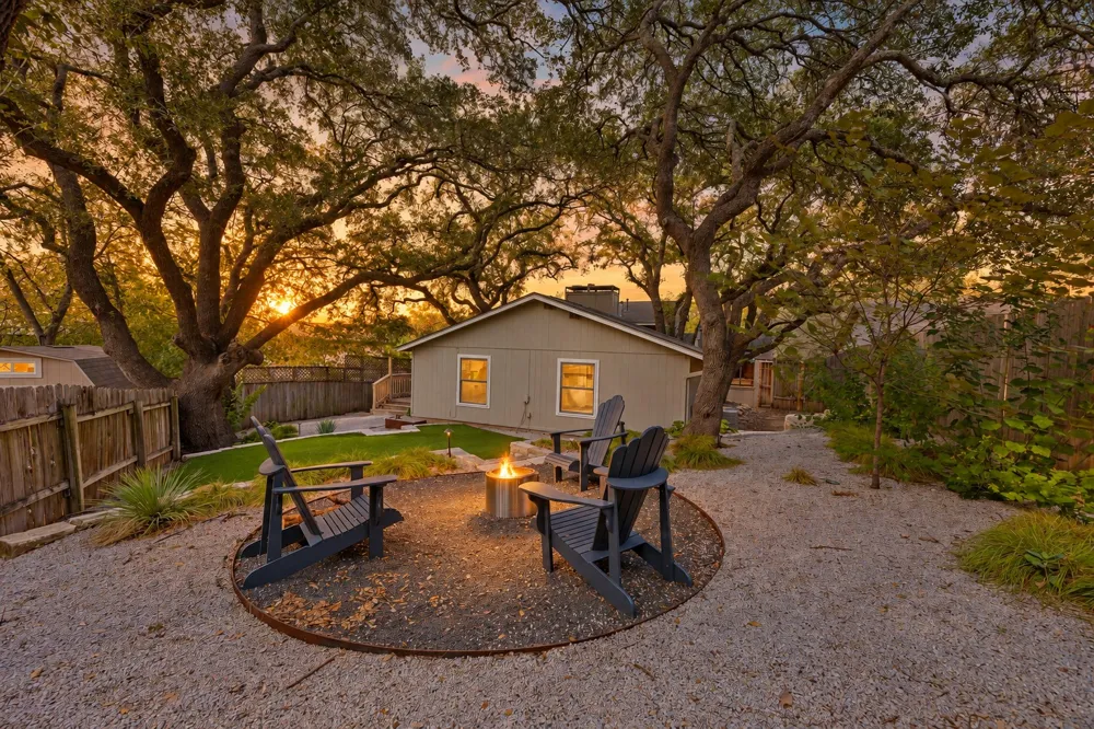 6603 Sunstrip Drive Austin, TX 78745