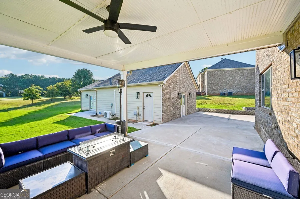 190 Barcelona DR Covington, GA 30016