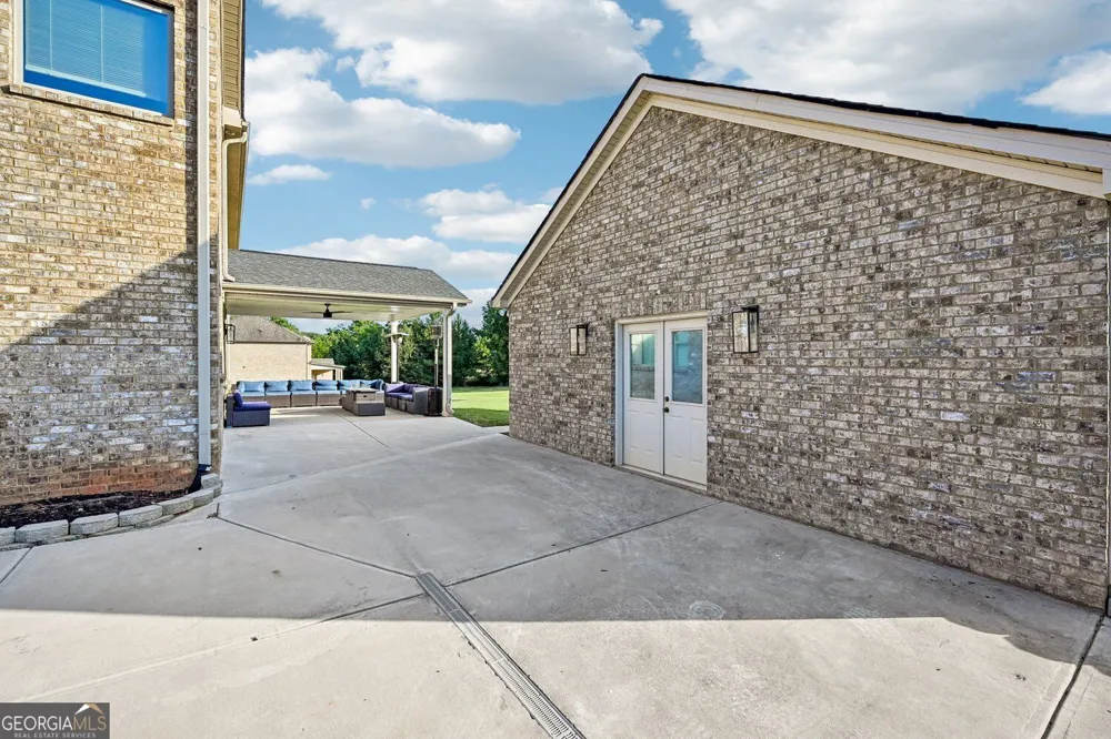 190 Barcelona DR Covington, GA 30016